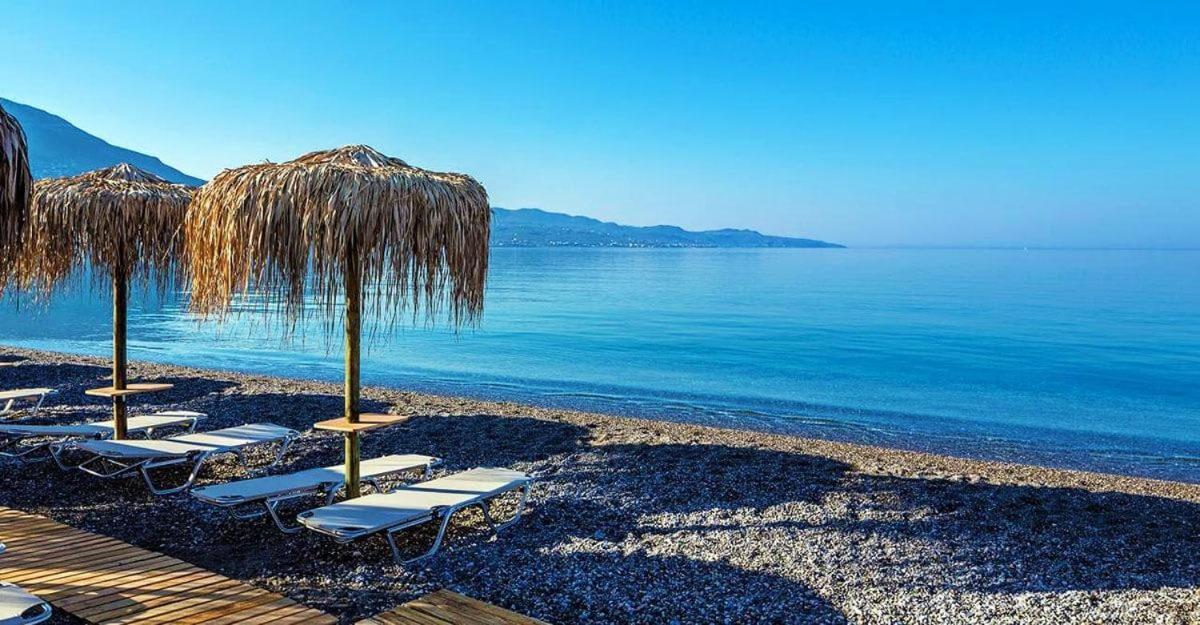 Cozy Flat On The Main Square, 10Min To The Sea Villa Kalamata Exterior photo